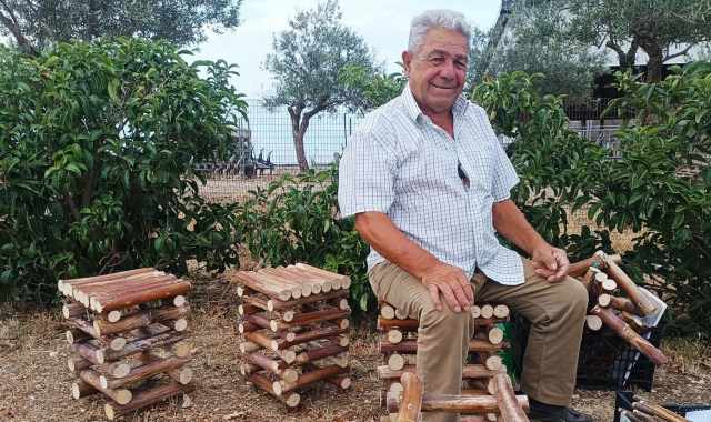 Ruvo, Francesco e l'arte di costruire gli "squanne": gli sgabelli in legno degli antichi pastori